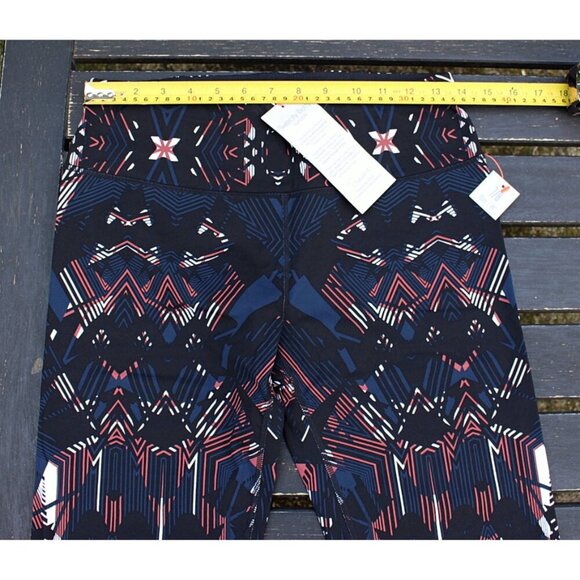 New w/Tags - sz Med - Sweaty Betty The Power 7/8 Leggings, Beetle Blue Interlock - Picture 8 of 12